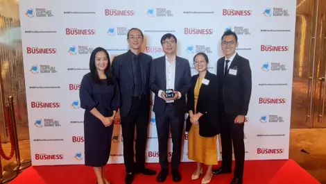 Handshakes DATAMART wins top award at Singapore tech excellence awards